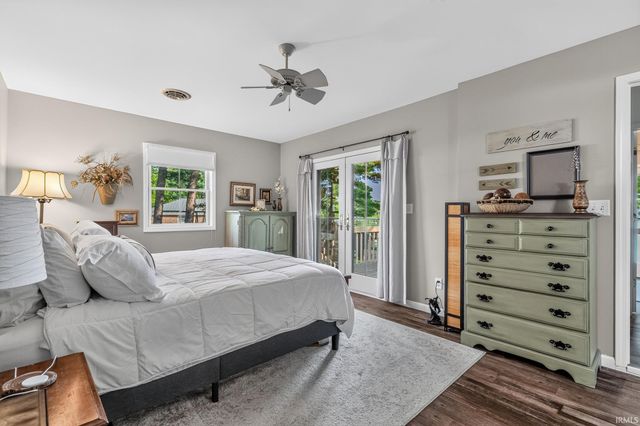 6625 N 270 E, Howe, IN 46746