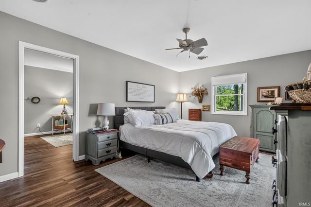 6625 N 270 E, Howe, IN 46746