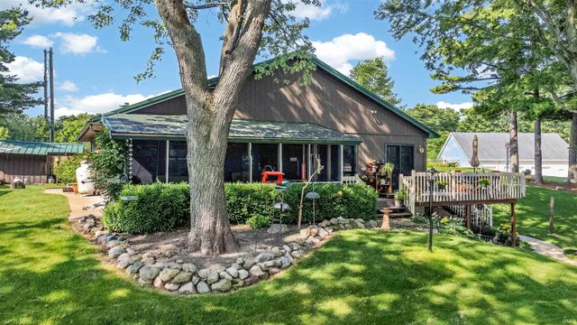 6625 N 270 E, Howe, IN 46746