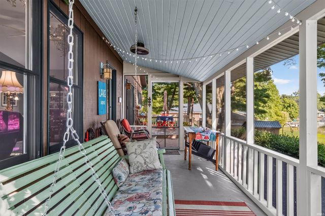 6625 N 270 E, Howe, IN 46746