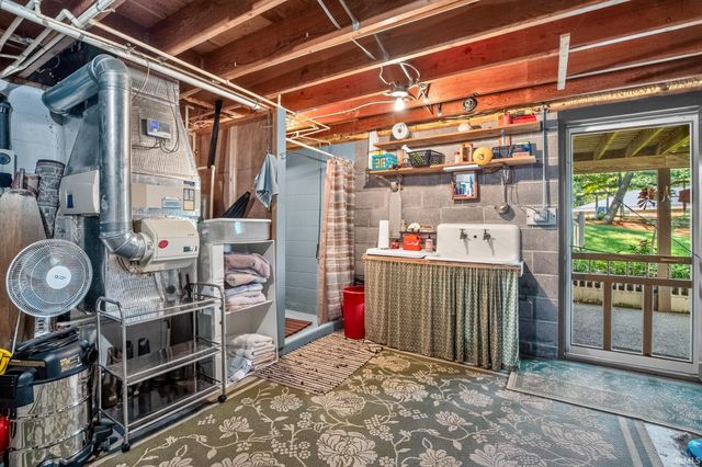 6625 N 270 E, Howe, IN 46746