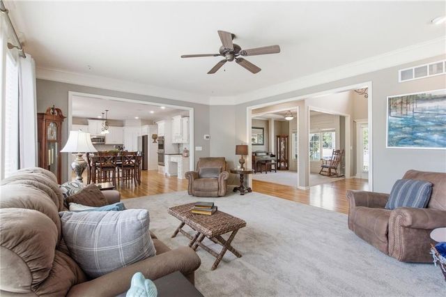 14271 W 156th Terrace, Olathe, KS 66062