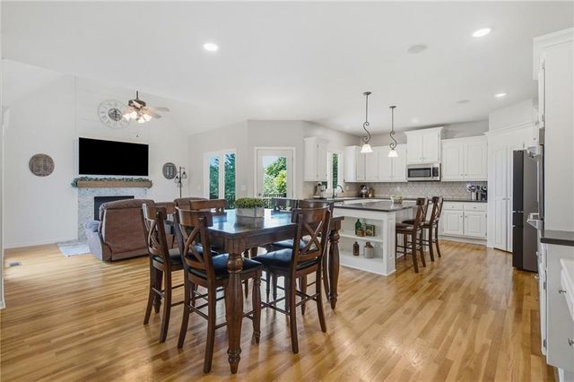 14271 W 156th Terrace, Olathe, KS 66062