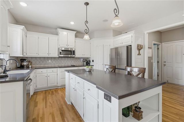 14271 W 156th Terrace, Olathe, KS 66062