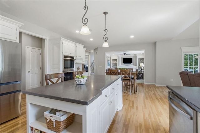 14271 W 156th Terrace, Olathe, KS 66062
