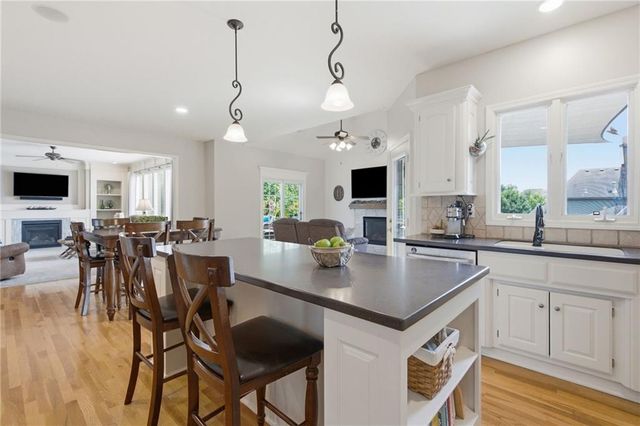 14271 W 156th Terrace, Olathe, KS 66062