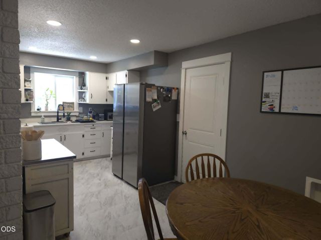 575 Bush Street, Central Point, OR 97502