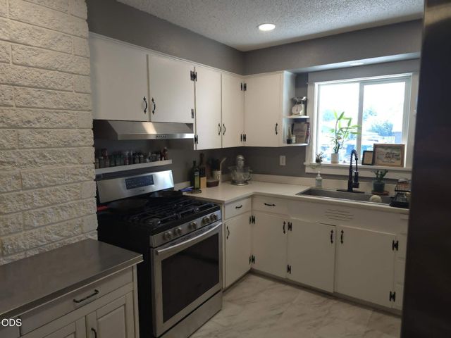 575 Bush Street, Central Point, OR 97502