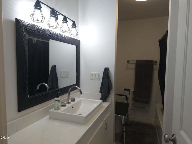 575 Bush Street, Central Point, OR 97502
