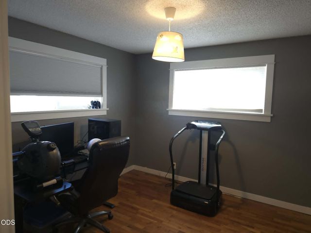 575 Bush Street, Central Point, OR 97502