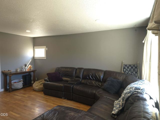 575 Bush Street, Central Point, OR 97502