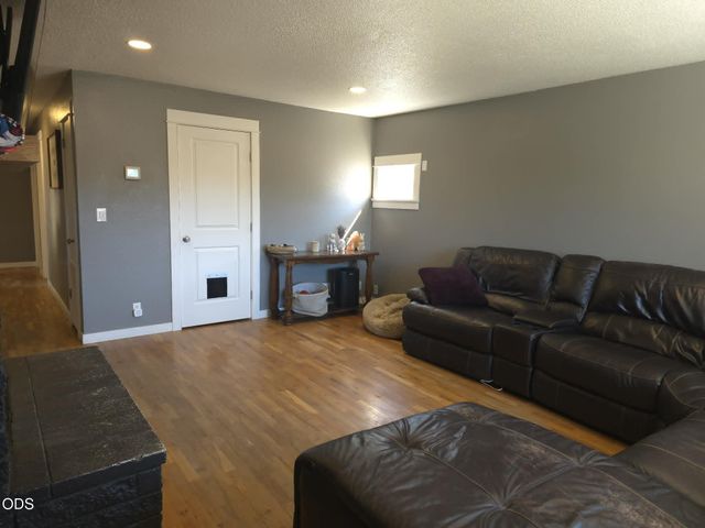 575 Bush Street, Central Point, OR 97502