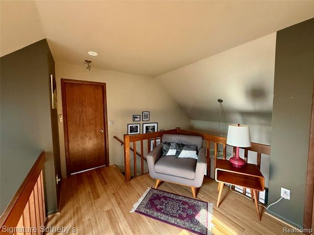4945 Whitlow Court, Commerce Twp, MI 48382