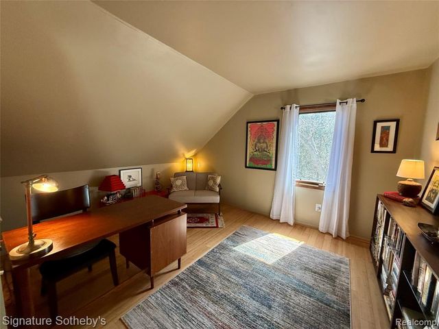 4945 Whitlow Court, Commerce Twp, MI 48382