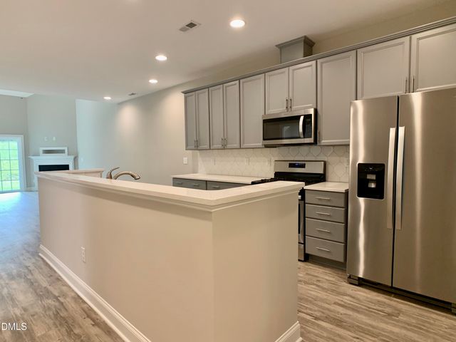 672 Barneswyck Drive, Fuquay Varina, NC 27526