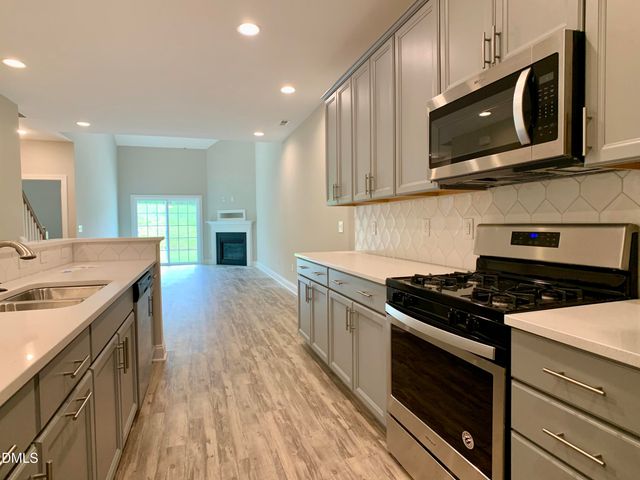 672 Barneswyck Drive, Fuquay Varina, NC 27526