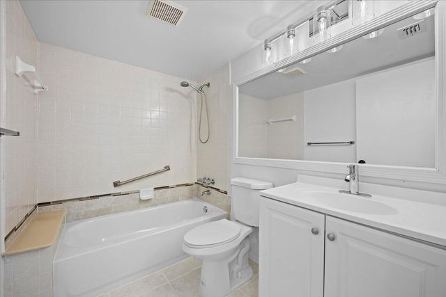 708 Sunny Pine Way B1, Greenacres, FL 33415