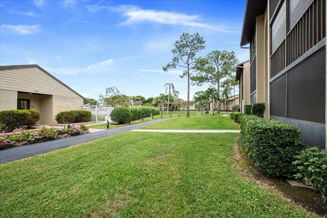 708 Sunny Pine Way B1, Greenacres, FL 33415