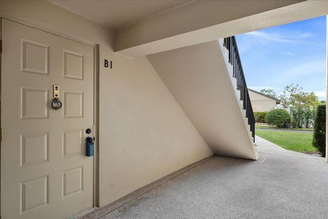 708 Sunny Pine Way B1, Greenacres, FL 33415