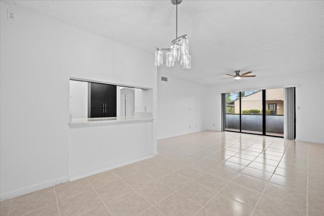 708 Sunny Pine Way B1, Greenacres, FL 33415