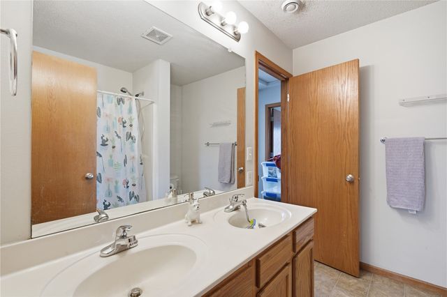 531 E Goldfinch, Tiffin, IA 52340
