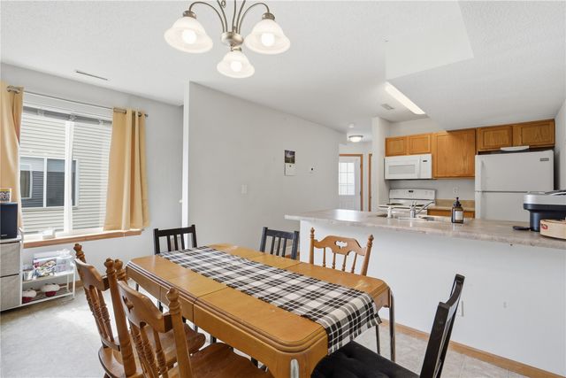 531 E Goldfinch, Tiffin, IA 52340