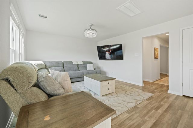 412 Del Monte Drive, Huntsville, TX 77320