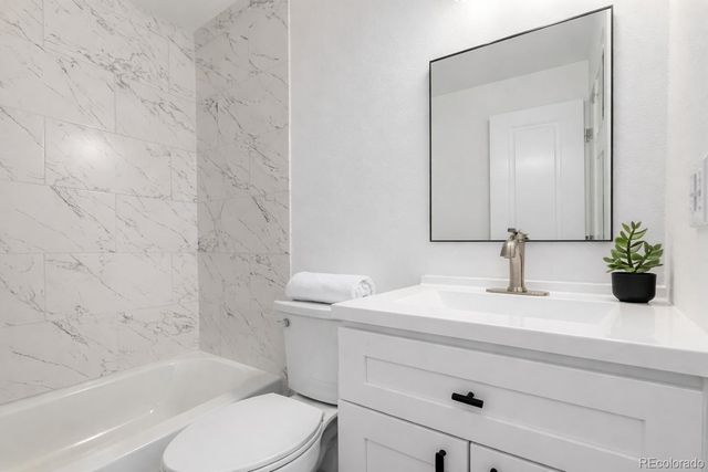 1885 S Quebec Way A210, Denver, CO 80231