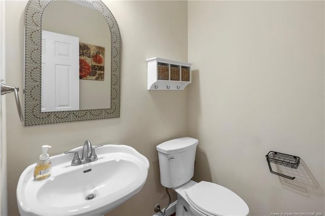 4308 Ferncreek Drive, Fayetteville, NC 28314