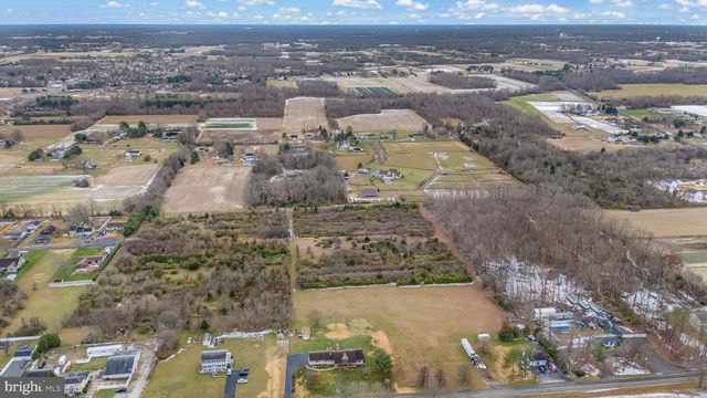 215 W WEYMOUTH MALAGA RD, Vineland, NJ 08360