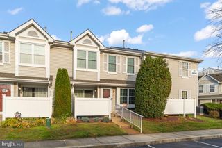 3603 FENWICK LN, Mount Laurel, NJ 08054