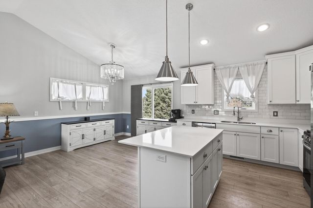 1115 Rich River Way, New Richmond, WI 54017