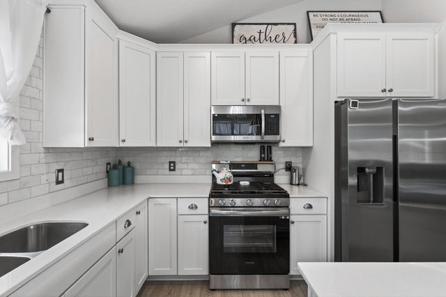 1115 Rich River Way, New Richmond, WI 54017