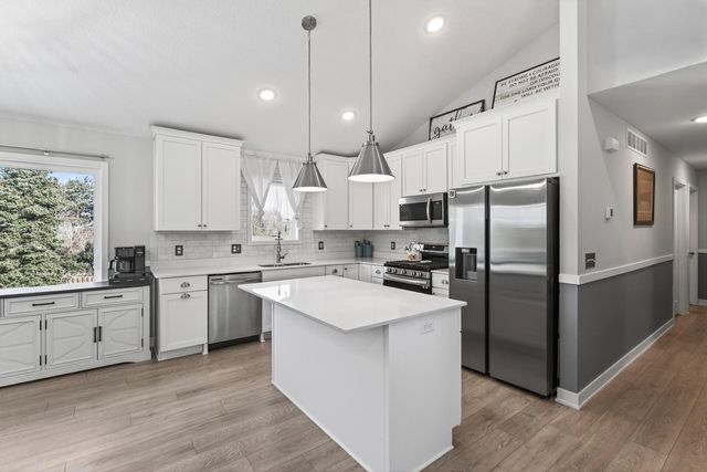 1115 Rich River Way, New Richmond, WI 54017