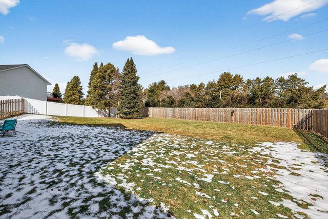 1115 Rich River Way, New Richmond, WI 54017