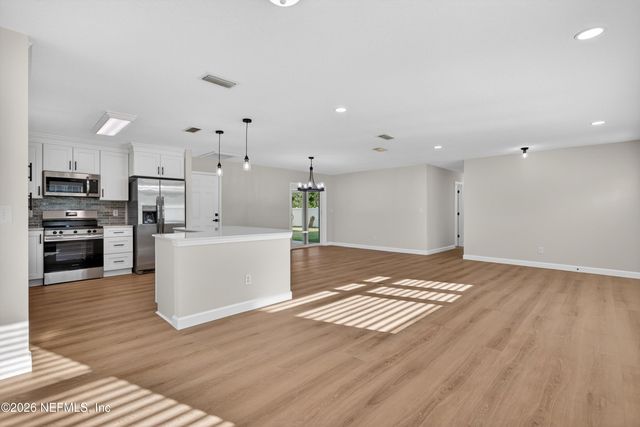 8163 EL CIENTO Court, Jacksonville, FL 32217