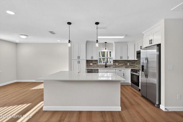 8163 EL CIENTO Court, Jacksonville, FL 32217