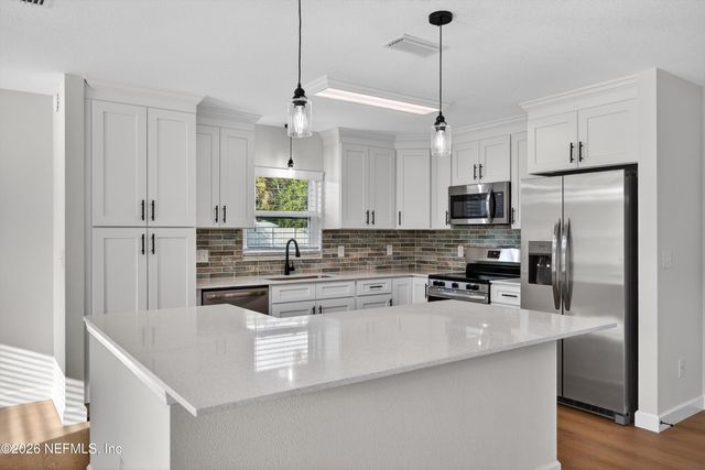 8163 EL CIENTO Court, Jacksonville, FL 32217