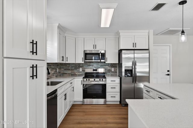 8163 EL CIENTO Court, Jacksonville, FL 32217