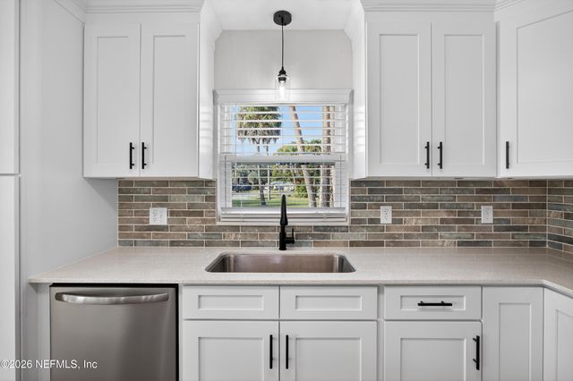 8163 EL CIENTO Court, Jacksonville, FL 32217