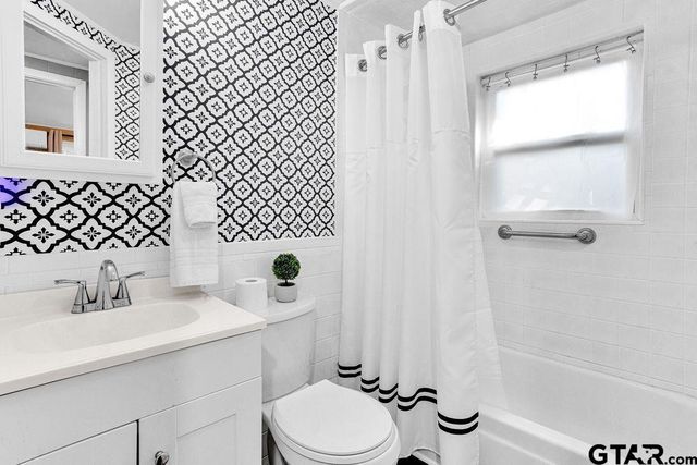 212 Canyon, Hideaway, TX 75771