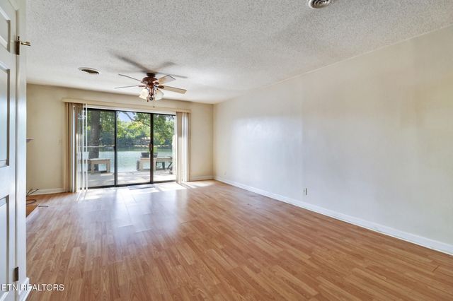 65 Lakeshore Terrace 22, Crossville, TN 38558