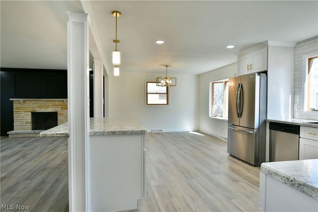 8351 Chesterton Drive, Youngstown, OH 44514