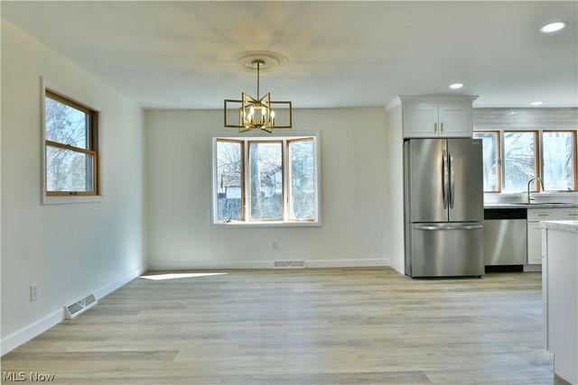 8351 Chesterton Drive, Youngstown, OH 44514