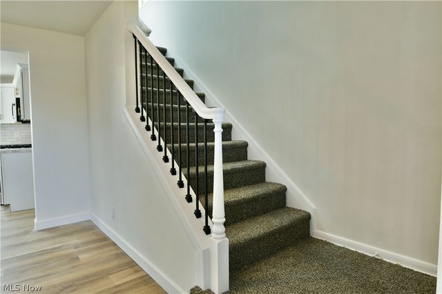 8351 Chesterton Drive, Youngstown, OH 44514