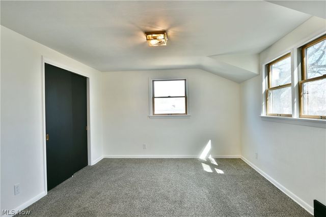 8351 Chesterton Drive, Youngstown, OH 44514