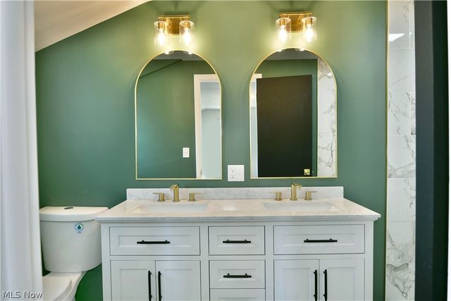 8351 Chesterton Drive, Youngstown, OH 44514