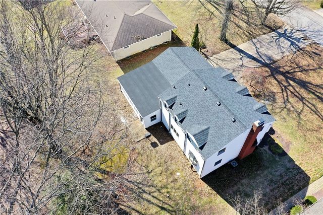 8351 Chesterton Drive, Youngstown, OH 44514