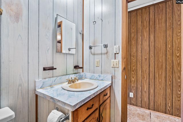 812 Basil Road, Swansea, SC 29160