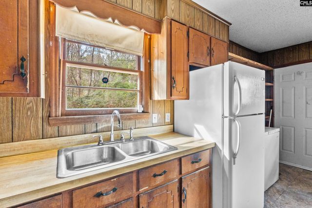 812 Basil Road, Swansea, SC 29160